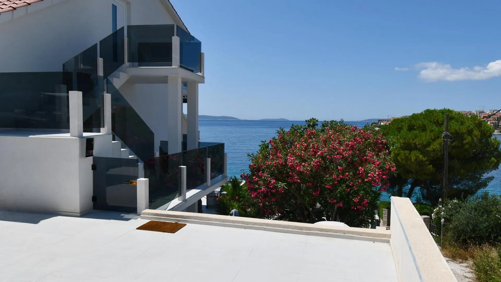 Chill & Lux - 20M To The Sea Villa Trogir Croatia